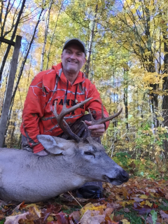 Russ Garland of macomb with his 8 point!