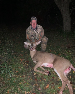 Brad Pleiness of Harbor Beach with his 7 point!