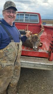 Ed Osborne of Prescott with a nice 8 point!