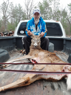 Dean Lanning of Hale with his Huron Forest 8 point!