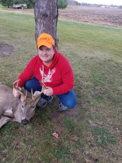 Jason Kramer of Bay City bagged an 8 point in Arenac County!