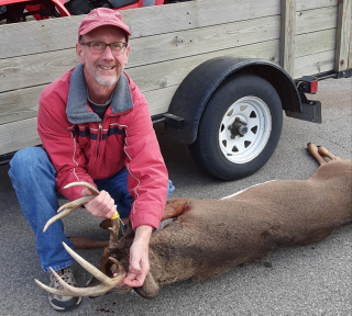 Tim Hompstead of Bay City with his 8 point from Alcona County!
