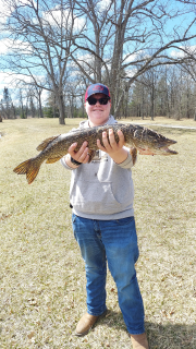 Lane Guoan Of Twining with a nice 32 inch Pike!