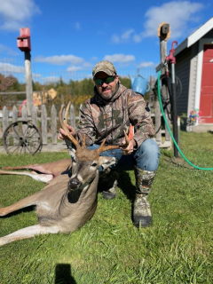 Aaron Buza of Alpena Bagged his 7 point!  This was the only deer to come in all day. I'd rather be lucky than good!