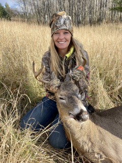 Holly Klukowski of Lincoln with her 8 point!