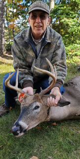 Tim Histed of Lupton with his 8 point!