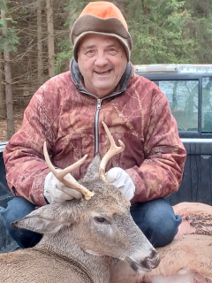 Rich Gusa of Harbor Beach with his 5 poiont!