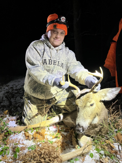 Jennifer Beauchamp of Oscoda Bagged a 6 point in Iosco County!