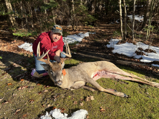 Brad Taylor of Rogers City Bagged his 10 Point in Presque Isle!