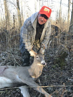 Gary Collier of Essexville bagged a 6 point in AuGres!