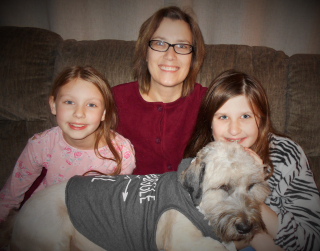 Claire & Katie Iseler with Mom Laura Iseler, Hale!  Poppy thought she should be included in the picture of all the girls in the family.  We all love our dog.