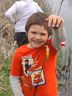 Mason Rifenbark of Barton City cathes a Bluegill!