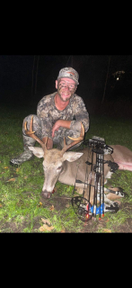 Andrew Blust of East Tawas with his 8 point!