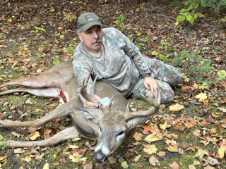 Brad Taylor from Rogers City Bagged his 10 Point!