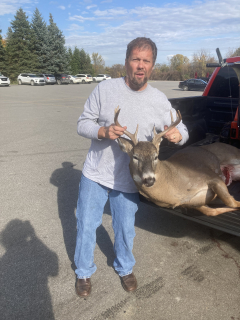 Rob Eschmann from Sterling Heights bagged his 8 point in Alcona County!