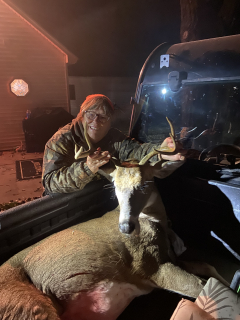 Julie Weber from Hale bagged her 6 point!