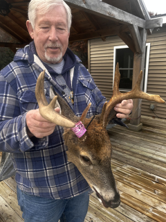 Jerry Carr from Alger with his 9 point!