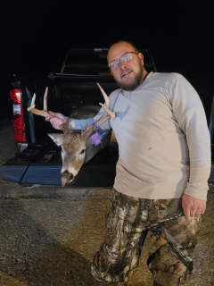 Robert Volders from Linwood Bagged a 9 point in Saginaw County