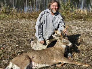 Jason Nowiski from Harbor Beach bagged his 8 point in Huron County