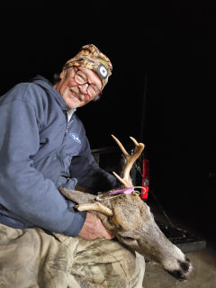Wayne Kuzbiel Sr. from East Tawas with his 5 point!