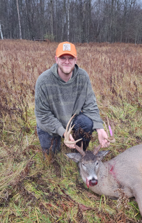 Michael Tressler from Turner bagged a nice 10 point in Arenac County!   Im 6'6