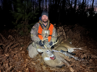 Andy Kobs from Tawas Bagged a 8 point in Iosco County!