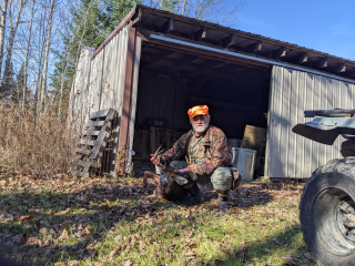 Matthew Sanford from Vassar bagged an 8 point in ogemaw County!