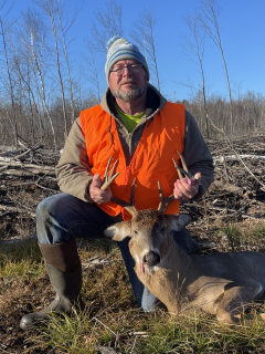 Clarence Rice From Highland, Illinois bagged a 10 point in Omer!