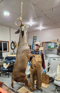 Don Thwing from East Tawas bagged a 6 point  in Alabaster Twp!