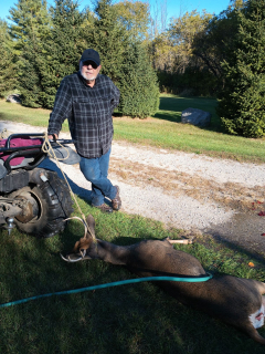Ed Minney of East Tawas Bagged a 6 point in Tawas City!