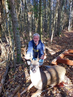 James Reddie of Alpena Bagged an 8 point in Alpena County!  F My first bow kill in 40+ years of hunting.irst bow kill!