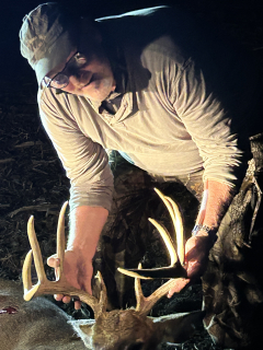 Larry Moskwa from Lincoln bagged his 10 point!  Watched this buck chasing a doe in the morning then shot him that night!!! : 