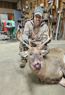 Bryan Janowiak from Ruth Bagged an 8 Point in Sanilac County!