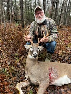 Pat McGarvey from Hale Bagged his 8 Point in Hale!