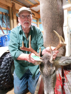 Jim Currie from Whittemore Bagged his 8 Point in Iosco County!