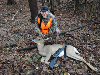 Larry Swiercz from Bay City Bagged a 4 point in Bad Axe!  Great harvest. 
