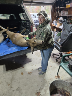Cindy Moore from National City got her Doe in Plainfield Twp.