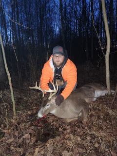 Jordan Runyon from Hales Bagged a 9 point in Ogemaw County!