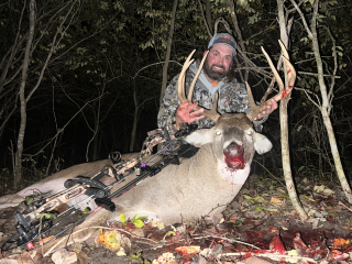 Jason Kenny from Sheperd bagged his 8 point in Isabella County! biggest buck of my life -142 inch 8 point