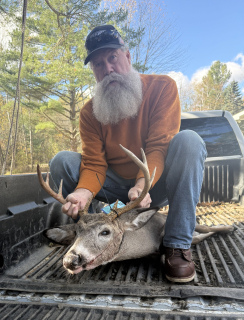 Craig McShane from Tawas City Bagged his 8 point in Tawas Township!
