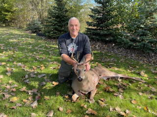 Richard Thompson from Tawas City bagged his 6 point in Tawas City! Spent the morning watching does. A small spike buck chased them away and this guy chased the spike away then stopped right in front of me. 