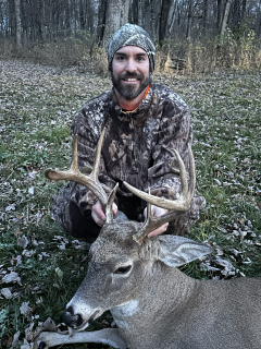 Micah Jordan from East Tawas bagged his 8 point in National City! Buck came out in the evening chasing does, you have to love November! 