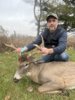 Carl Bragg from West Branch bagged his 6 point in Ogemaw County!