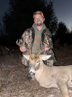 Brandon Groff from Tawas bagged his 9 point in Iosco County!   If ya let em go they’ll grow!! 