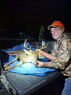 Rick Schwartz from East Tawas bagged his 9 point in Wilber Township!   This guy decided to test my patience. We played cat and mouse for 10 minutes before he gave me a good shot. 