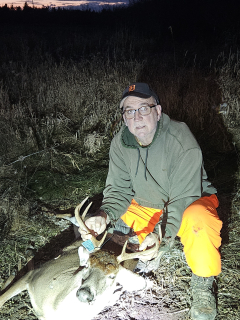 Robert Aron from Mikado bagged his 8 point in Posen! 8 point buck shot while chasing does.