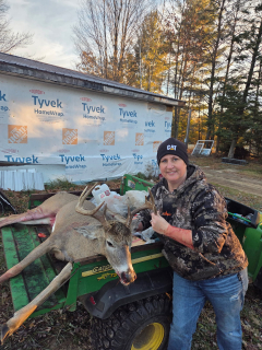 Winnette Young from Standish bagged his 9 point in Standish! He grunted all the way in toward me. I waited for him to turn just right.