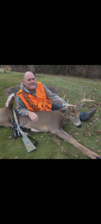 Jeff Felske from Midland County  bagged an 8 point in Midland County!  Came in on 3 legs, he has a broken right front leg from a wound. Looked him over and figured he wouldn't make the winter.